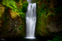 Columbia River Gorge: Multnomah Falls (620 ft.)